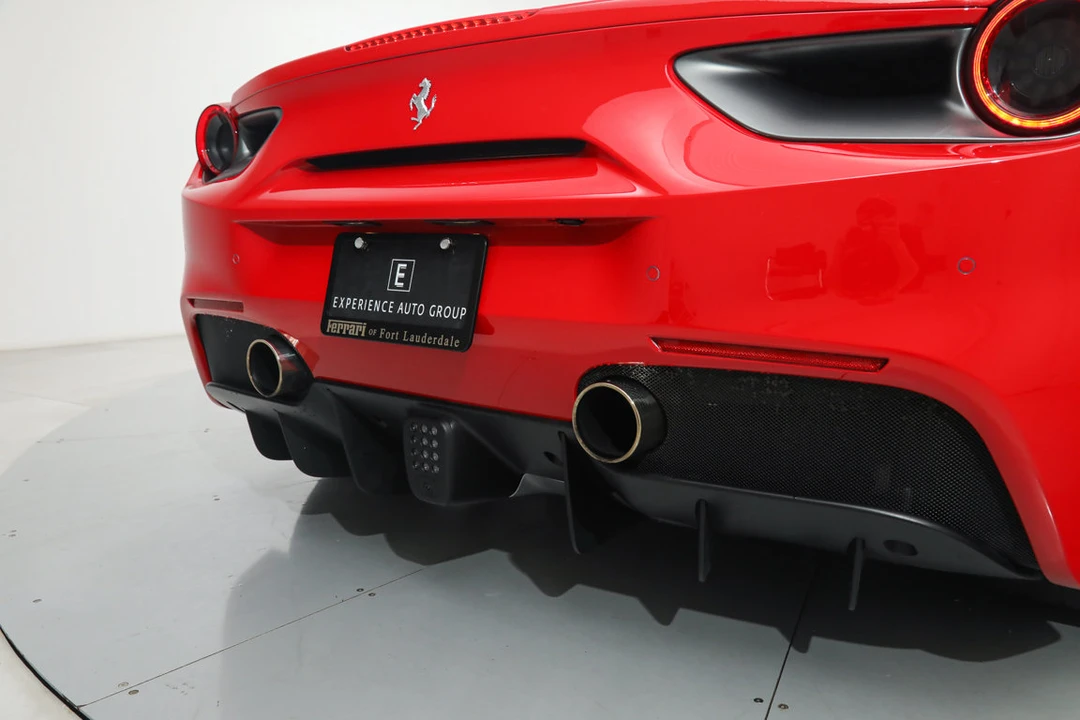 2018 Ferrari 488 GTB - Image 18 of 31