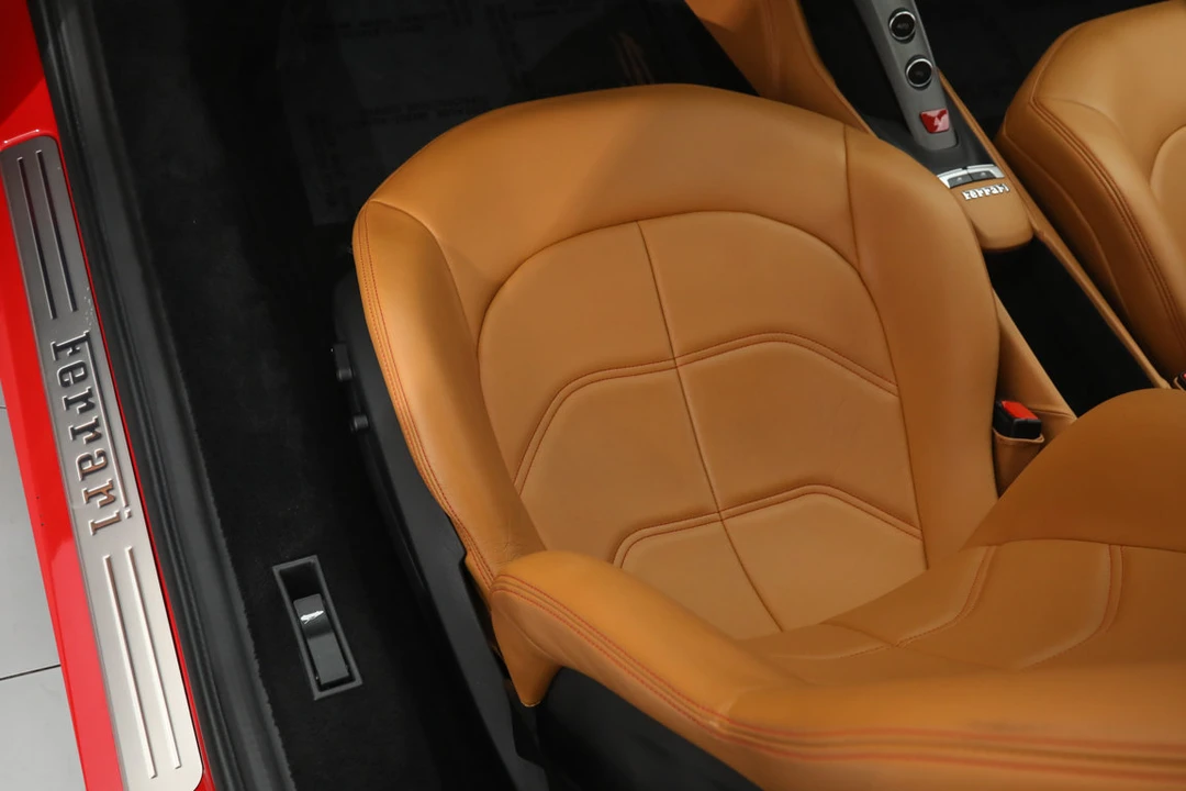 2018 Ferrari 488 GTB - Image 24 of 31