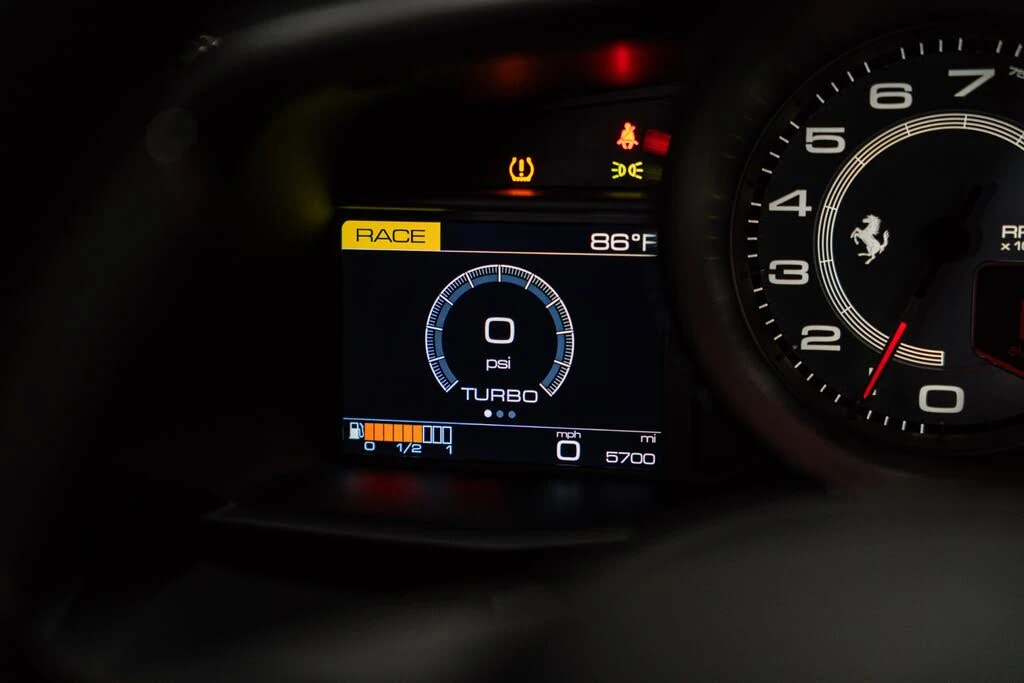 2018 Ferrari 488 GTB - Image 20 of 23
