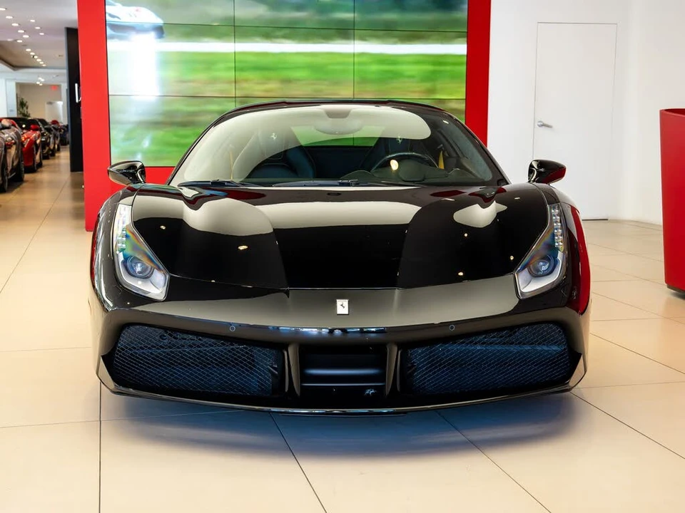 2018 Ferrari 488 GTB - Image 2 of 26