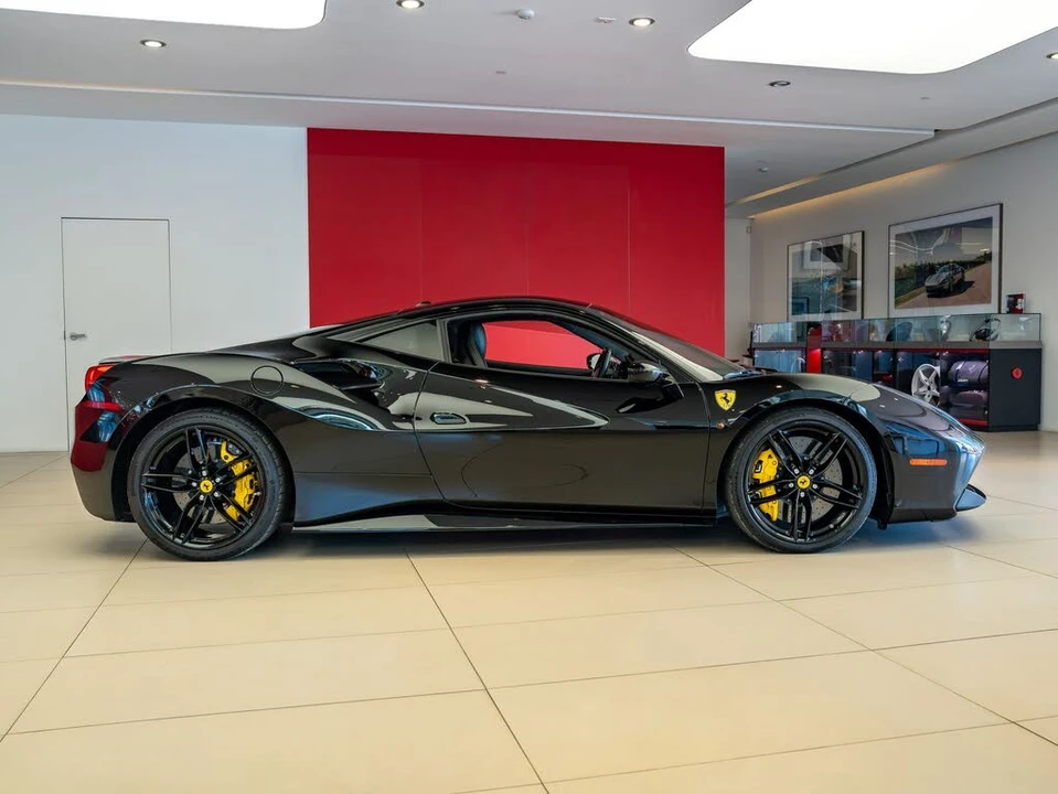 2018 Ferrari 488 GTB - Image 7 of 26