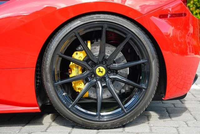 2018 Ferrari 488 GTB - Image 17 of 21