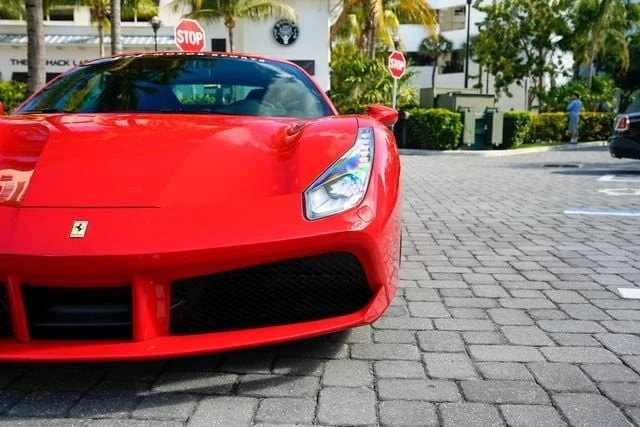 2018 Ferrari 488 GTB - Image 8 of 31