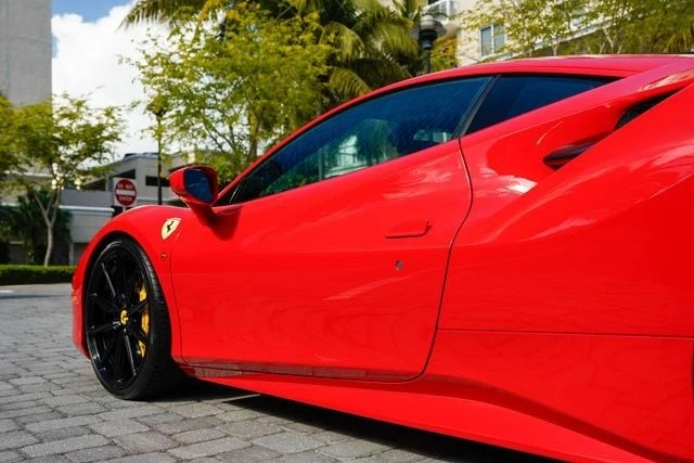 2018 Ferrari 488 GTB - Image 19 of 31