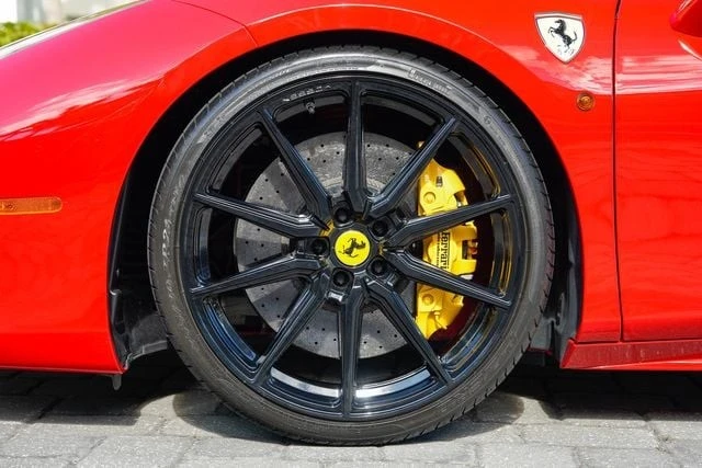 2018 Ferrari 488 GTB - Image 14 of 31