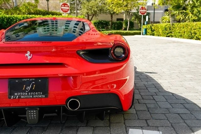 2018 Ferrari 488 GTB - Image 26 of 31