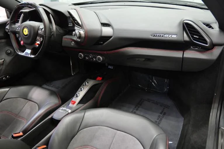 2018 Ferrari 488 - Image 8 of 13