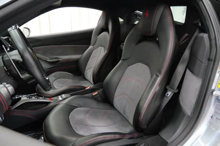 2018 Ferrari 488 GTB - Image 9 of 16