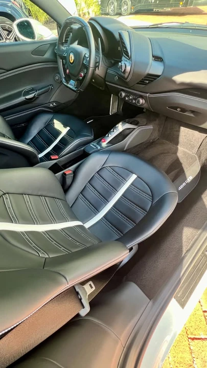 2018 Ferrari 488 GTB - Image 8 of 12