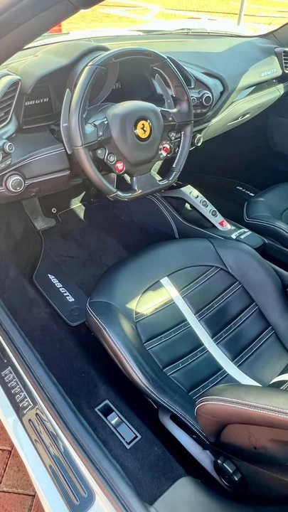 2018 Ferrari 488 GTB - Image 10 of 12