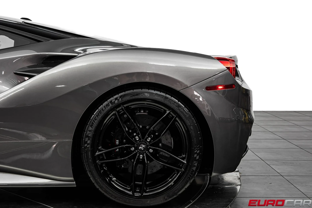 2018 Ferrari 488 GTB - Image 19 of 31