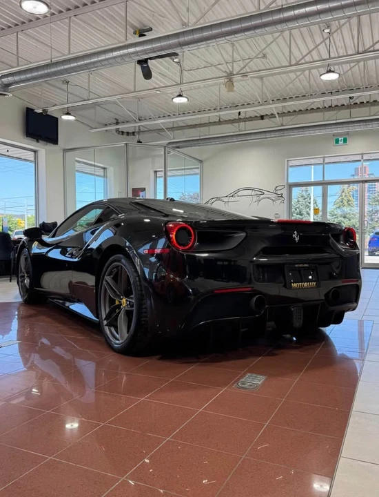 2018 Ferrari 488 GTB - Image 8 of 14