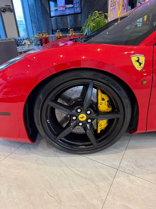 2018 Ferrari 488 GTB - Image 5 of 8