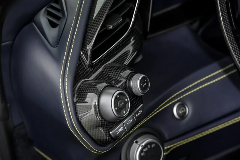 2018 Ferrari 488 GTB - Image 29 of 31