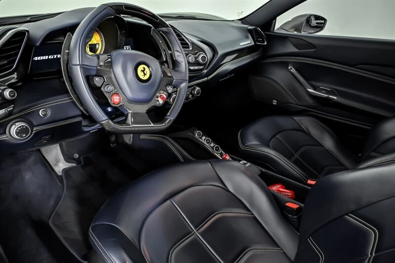 2018 Ferrari 488 GTB - Image 20 of 31