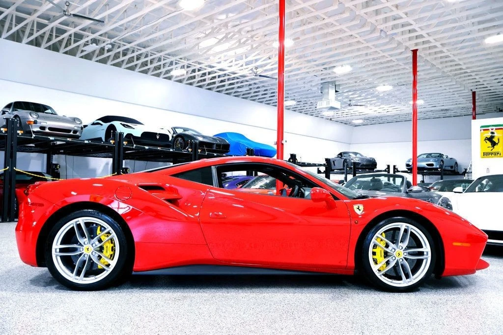2018 Ferrari 488 GTB - Image 10 of 12