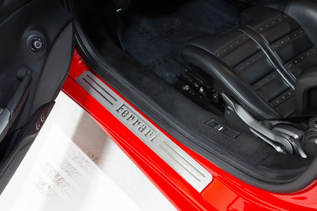 2018 Ferrari 488 GTB - Image 17 of 31