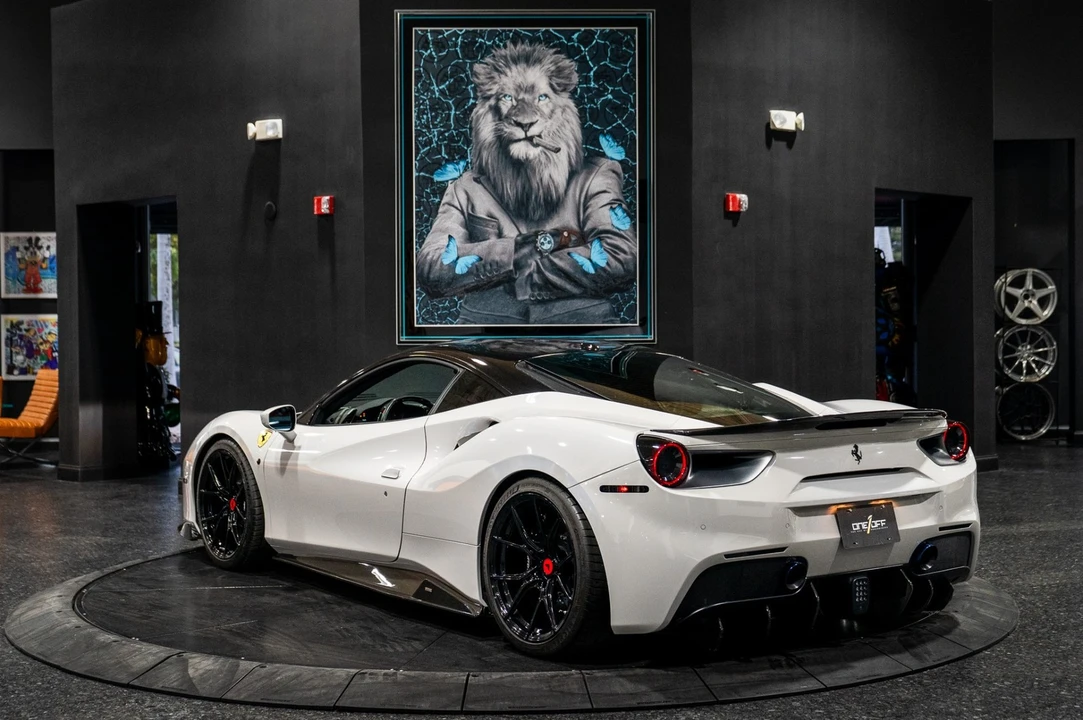 2018 Ferrari 488 GTB - Image 8 of 12