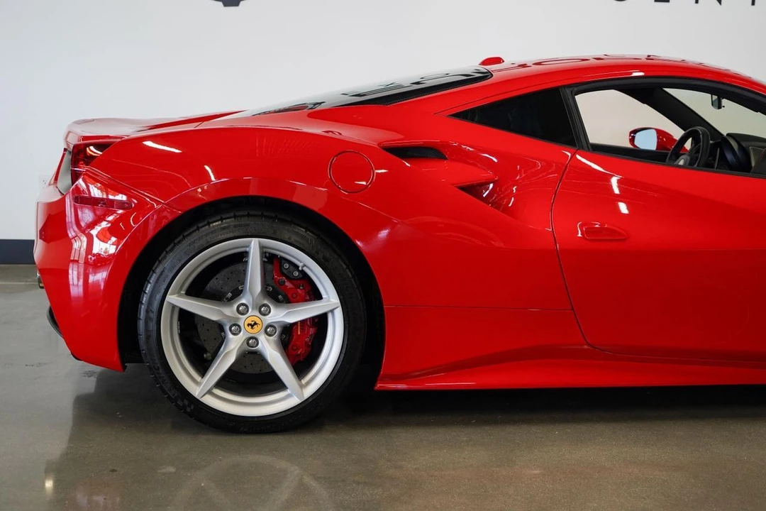 2018 Ferrari 488 GTB - Image 20 of 21
