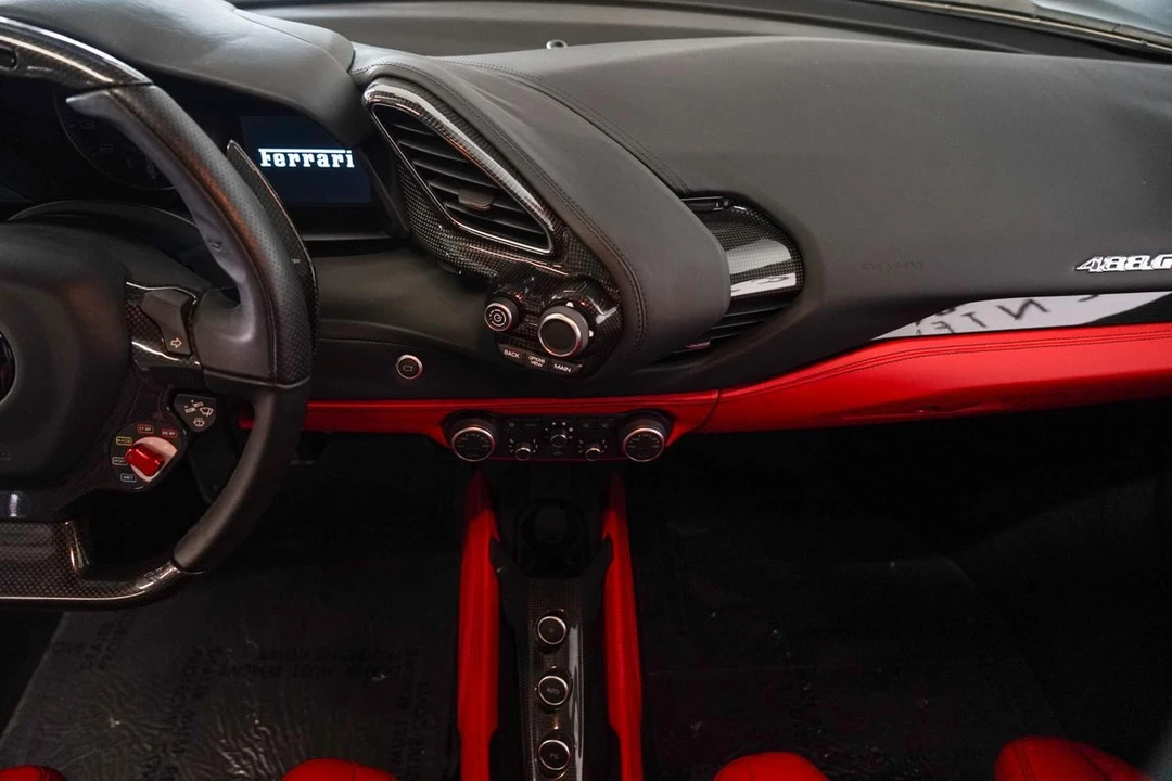 2018 Ferrari 488 GTB - Image 11 of 21