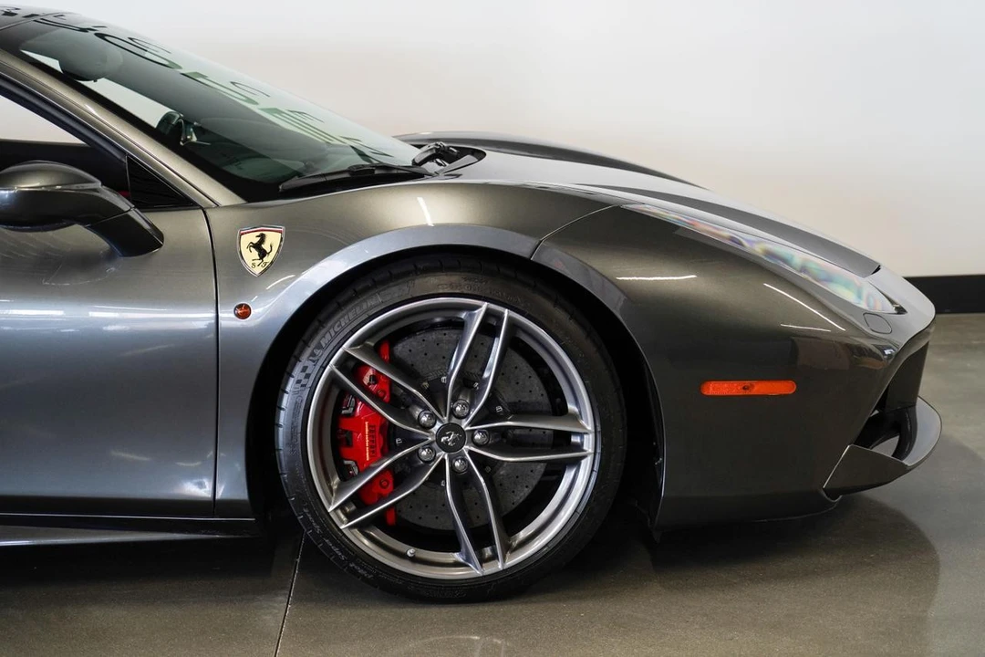 2018 Ferrari 488 GTB - Image 20 of 21