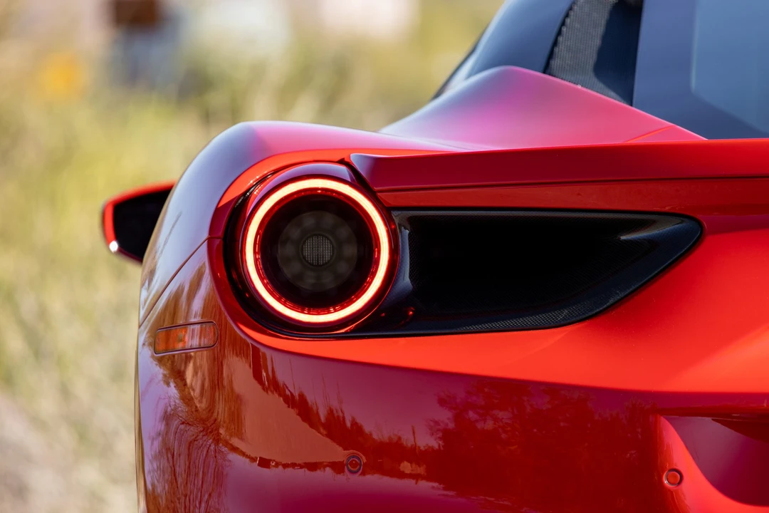 2018 Ferrari 488 GTB - Image 30 of 31