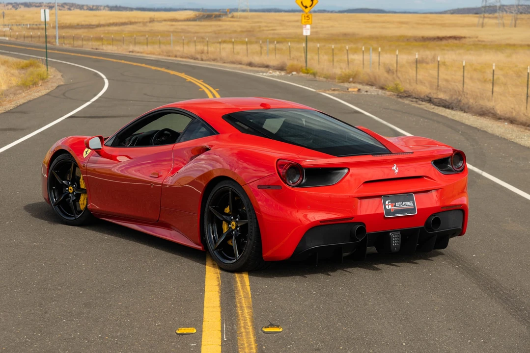 2018 Ferrari 488 GTB - Image 10 of 31