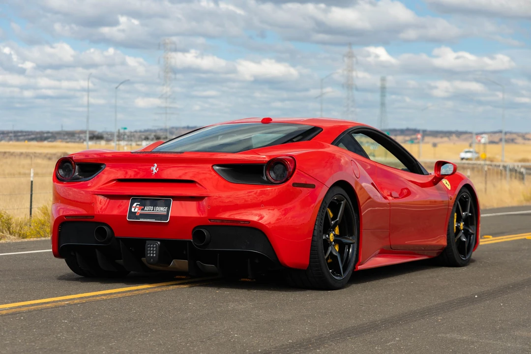 2018 Ferrari 488 GTB - Image 13 of 31