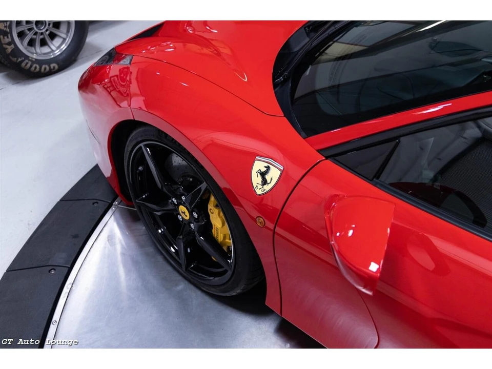 2018 Ferrari 488 GTB - Image 17 of 31