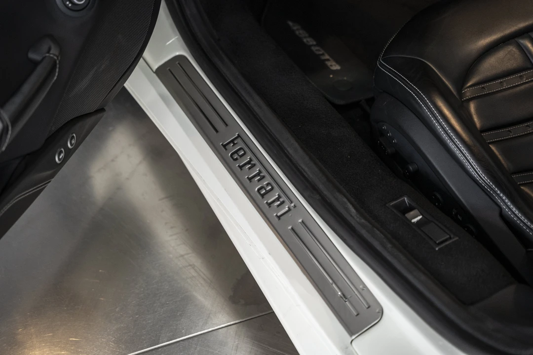 2018 Ferrari 488 GTB - Image 23 of 31