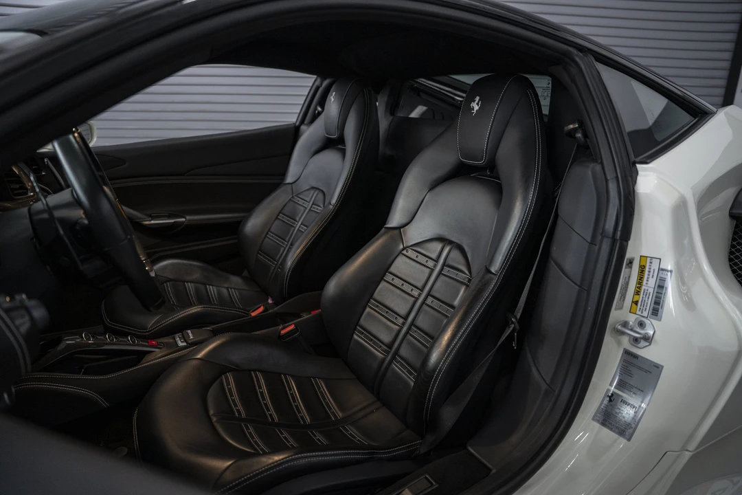 2018 Ferrari 488 GTB - Image 24 of 31