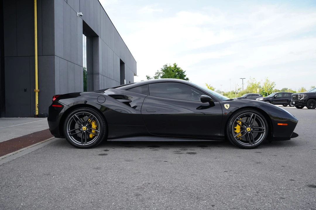 2018 Ferrari 488 GTB - Image 15 of 31