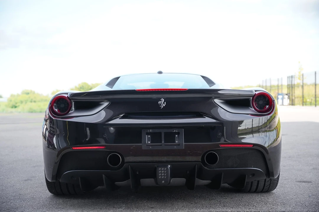 2018 Ferrari 488 GTB - Image 24 of 31