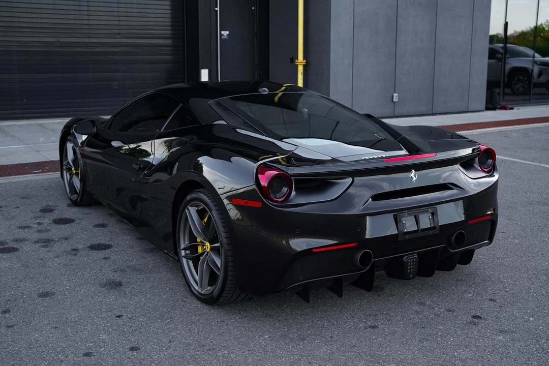 2018 Ferrari 488 GTB - Image 29 of 31