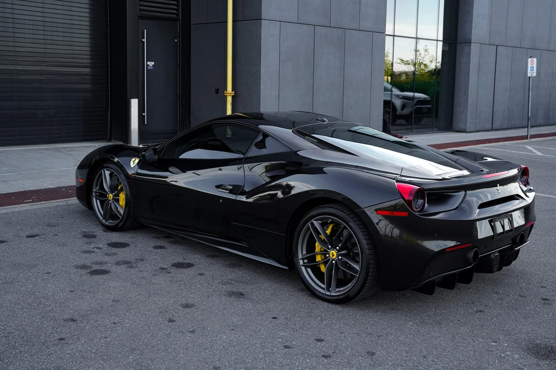 2018 Ferrari 488 GTB - Image 30 of 31