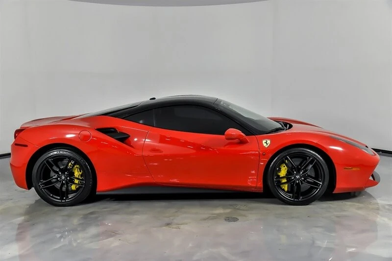 2018 Ferrari 488 GTB - Image 11 of 31