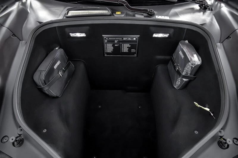 2018 Ferrari 488 GTB - Image 14 of 31