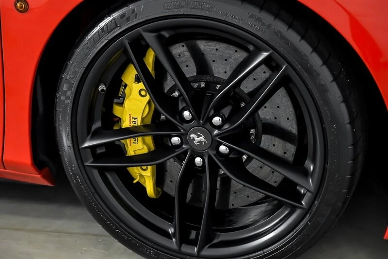 2018 Ferrari 488 GTB - Image 17 of 31