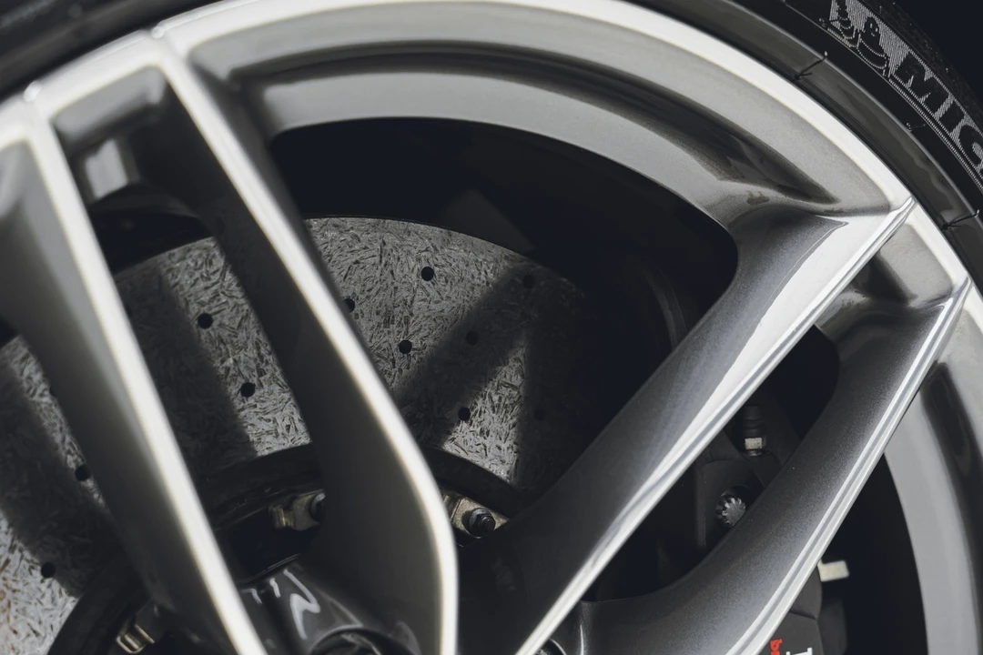 2018 Ferrari 488 GTB - Image 17 of 31