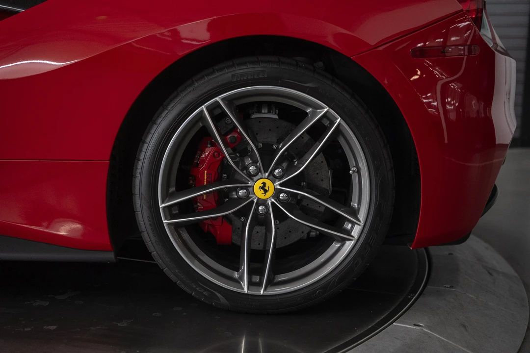 2018 Ferrari 488 GTB - Image 19 of 31
