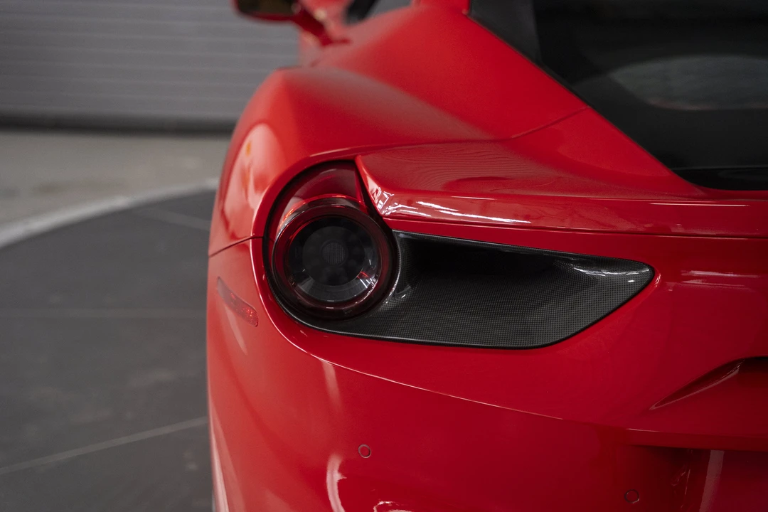 2018 Ferrari 488 GTB - Image 14 of 31