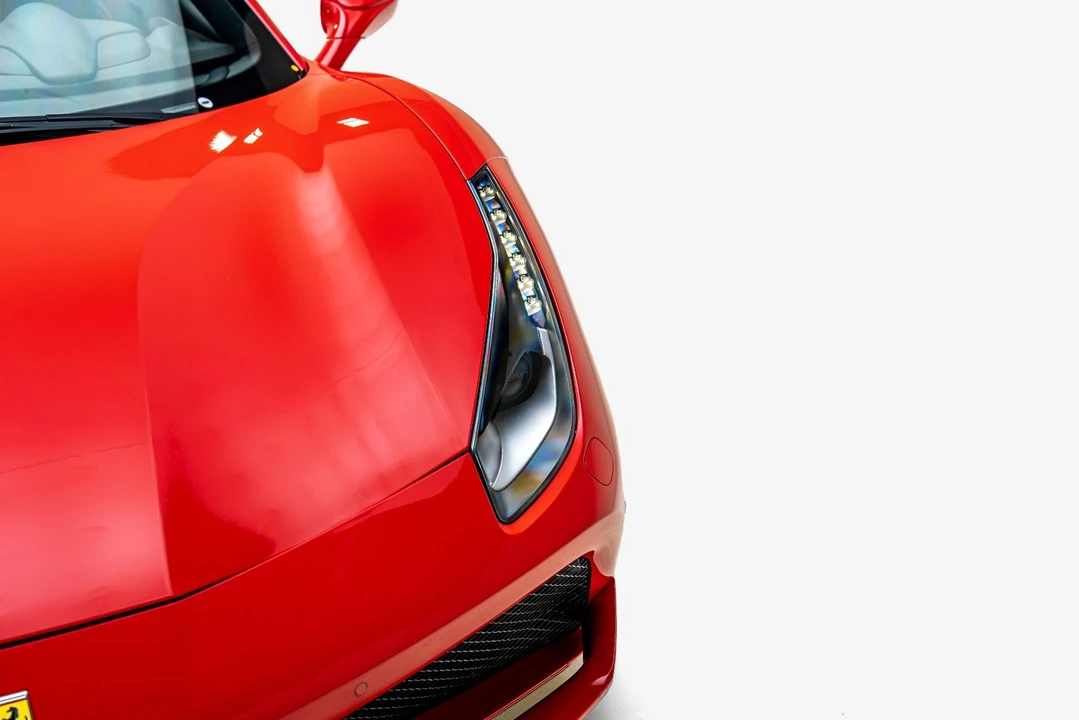 2018 Ferrari 488 GTB - Image 18 of 31