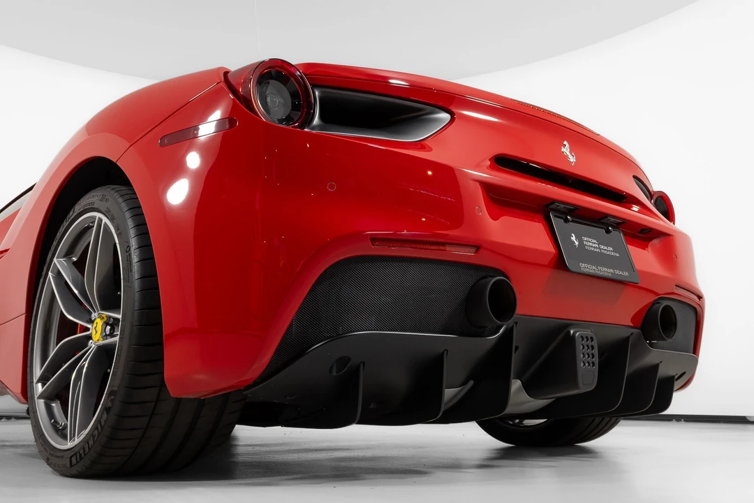 2018 Ferrari 488 GTB - Image 19 of 31