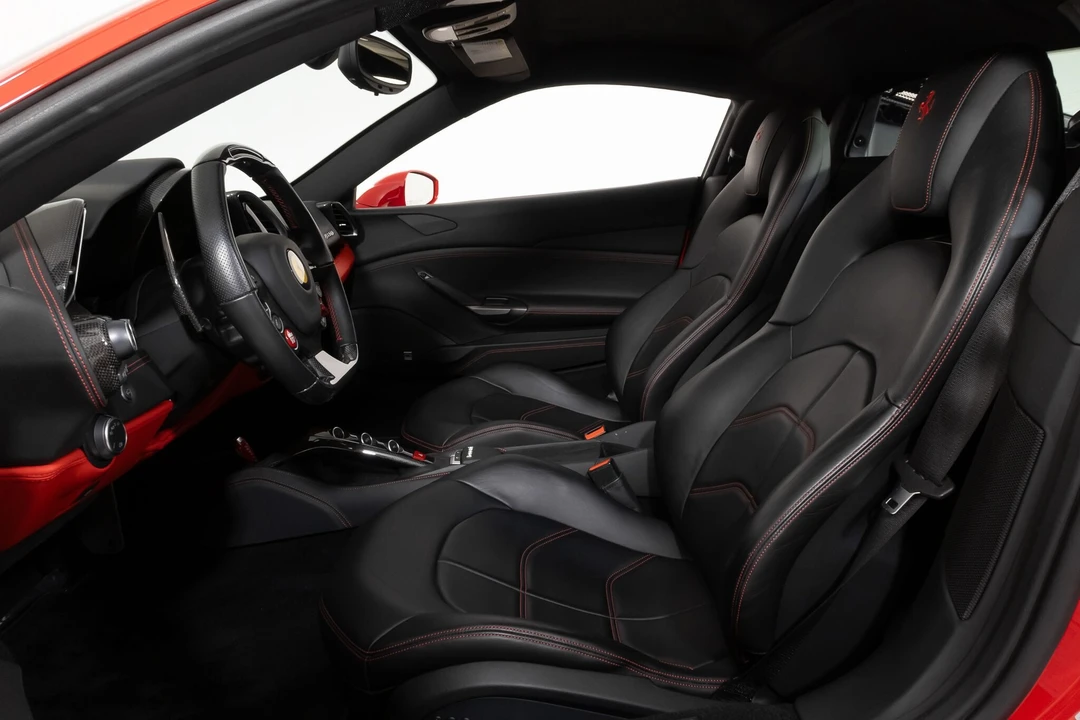 2018 Ferrari 488 GTB - Image 25 of 31