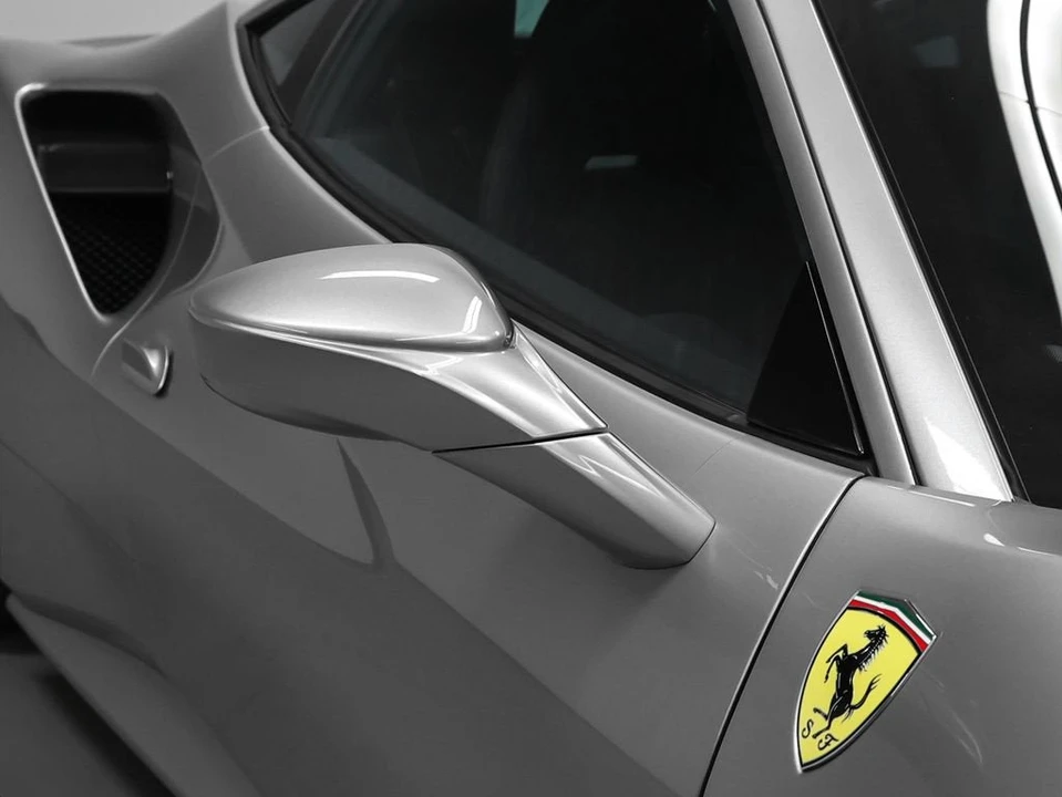 2018 Ferrari 488 GTB - Image 8 of 31