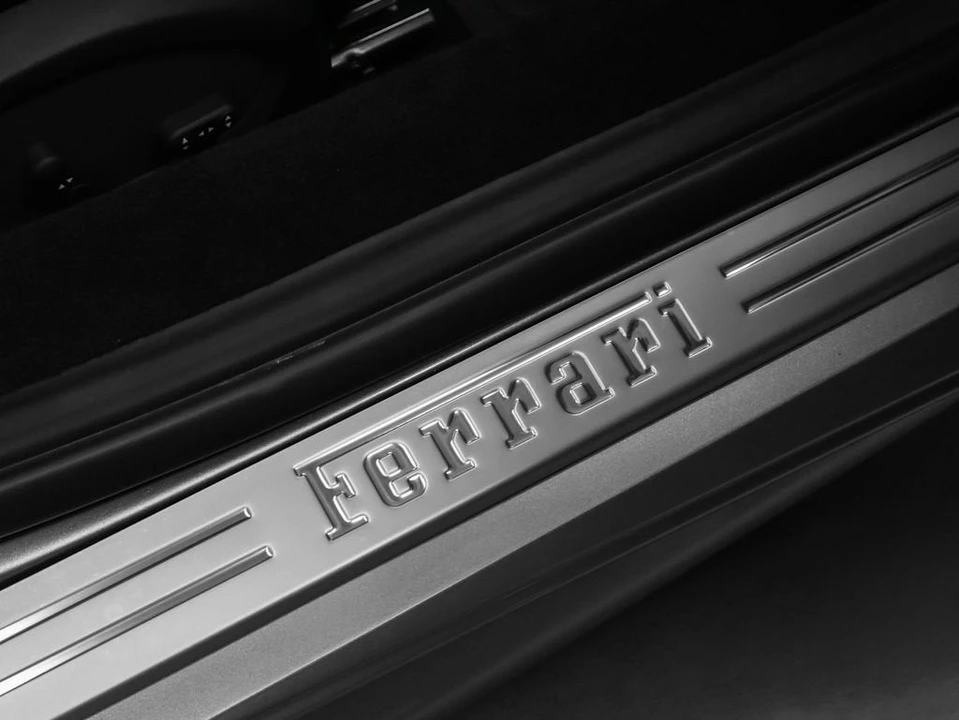 2018 Ferrari 488 GTB - Image 18 of 31