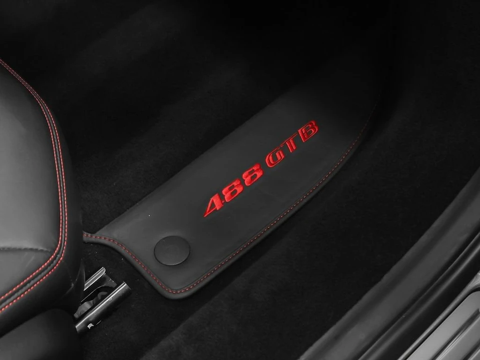 2018 Ferrari 488 GTB - Image 19 of 31