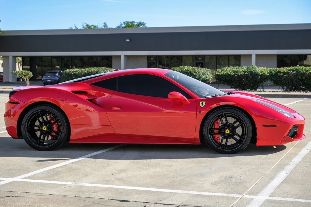 2018 Ferrari 488 GTB - Image 8 of 21