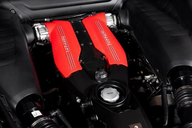 2018 Ferrari 488 GTB - Image 10 of 31