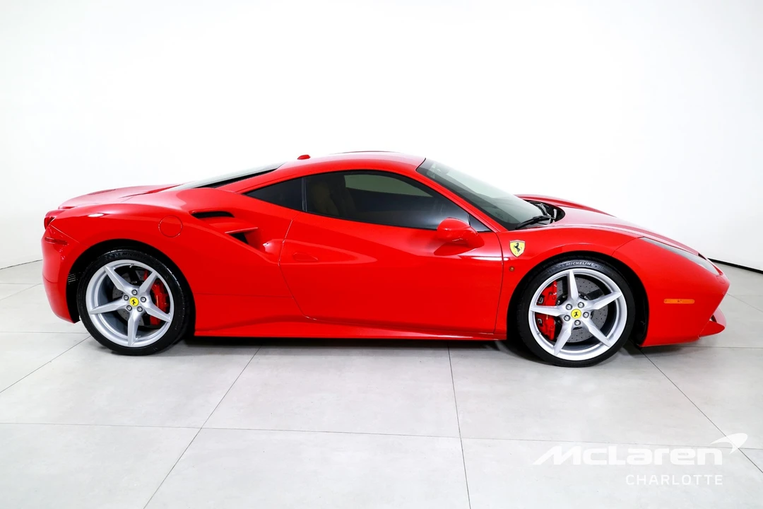 2018 Ferrari 488 GTB - Image 9 of 31